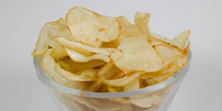 Receita Batata Chips Crocante de Microondas