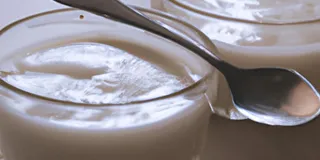 Receita Iogurte Caseiro com 2 Ingredientes - Fácil e Delicioso