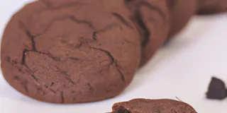 Receita Cookies de Chocolate sem Farinha - Deliciosamente Low Carb