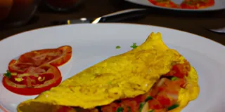 Receita Delicioso Omelete de Tomate Low Carb